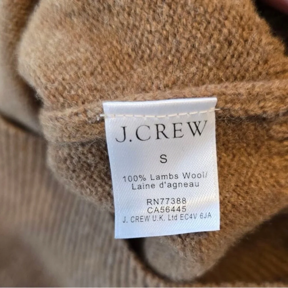 J. Crew sweater in 100% Lambs Wool, Size Small